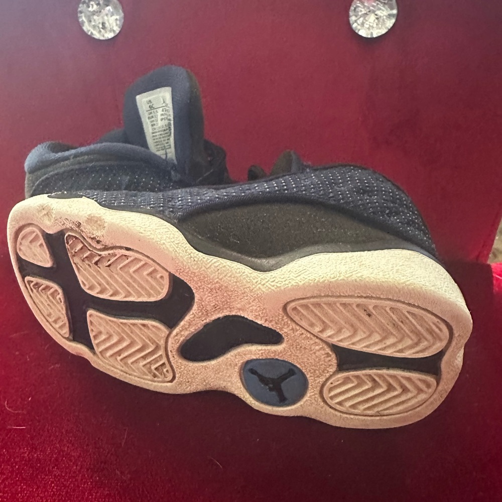 Jordan Kids Sneakers in Black and Navy - Picture 5 of 5